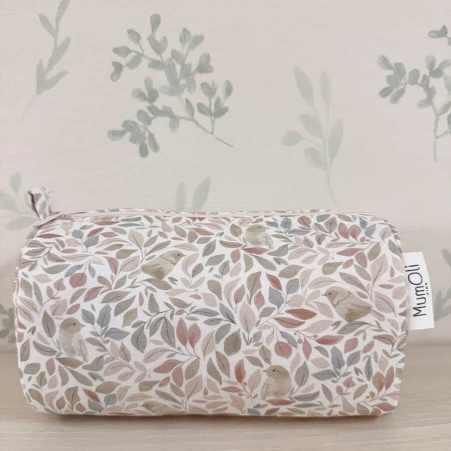 Neceser Nido Rosa interior impermeable